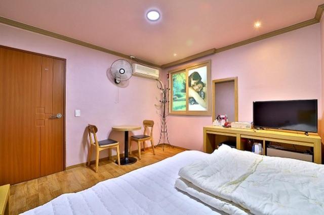Daegu Bisan-Dong Villa Motel Номер фото