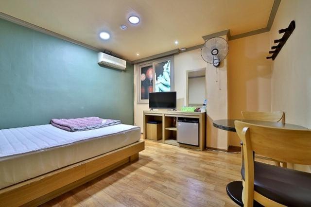 Daegu Bisan-Dong Villa Motel Номер фото